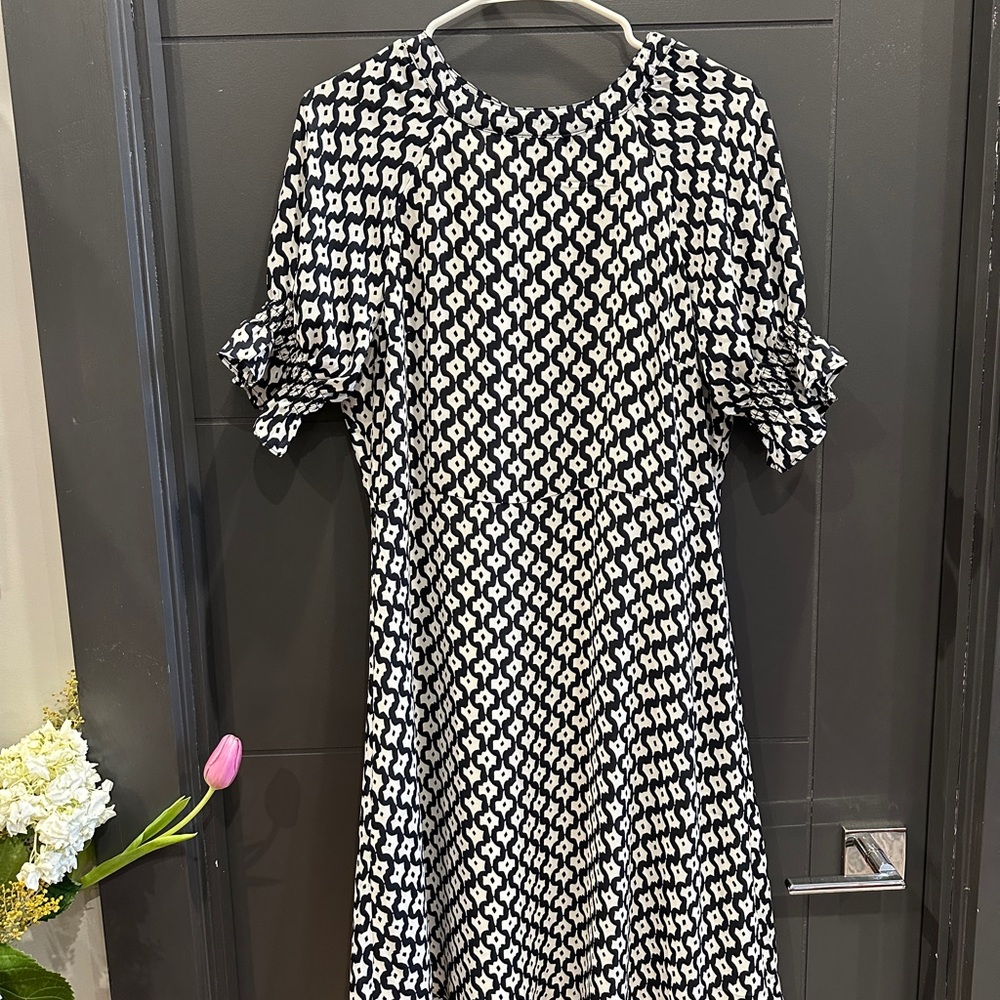Banana Republic Black and White Patterned Dress